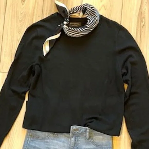 100% Silk Scarf 20"X20" - Picture 4 of 4